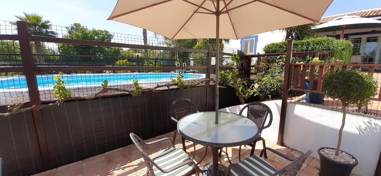 Aprahouseloule Guesthouse ภายนอก รูปภาพ