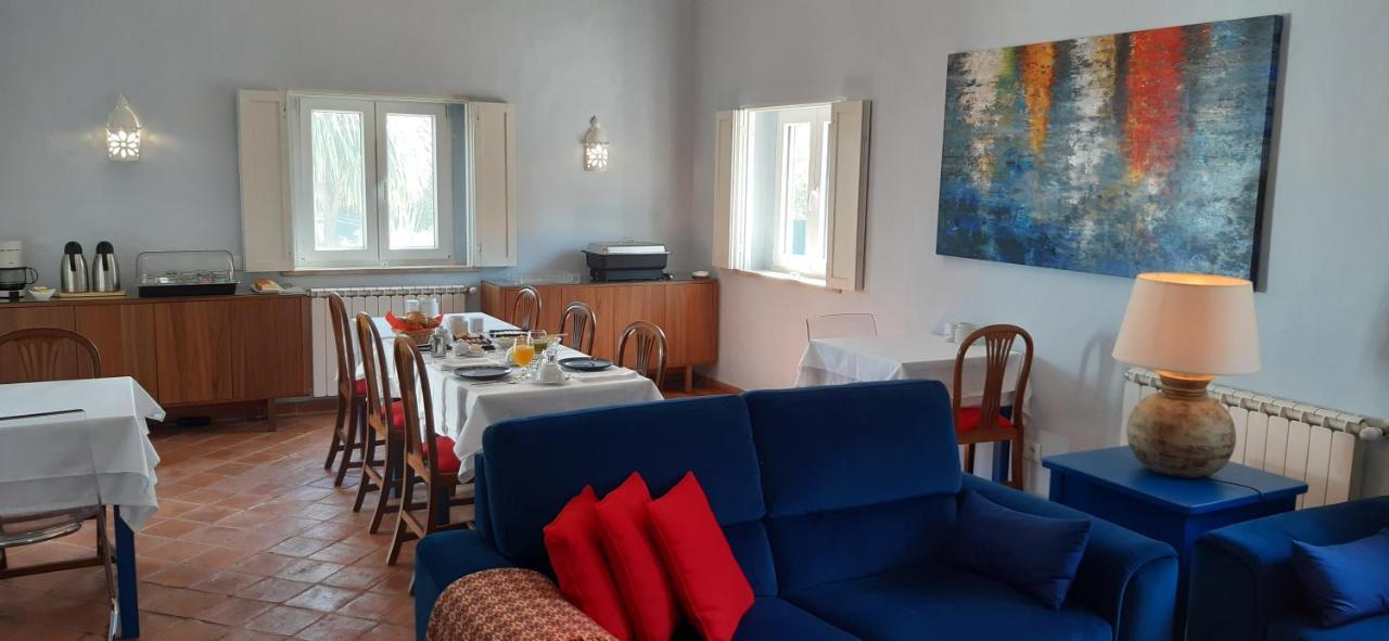 Aprahouseloule Guesthouse ภายนอก รูปภาพ
