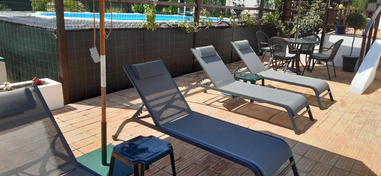 Aprahouseloule Guesthouse ภายนอก รูปภาพ